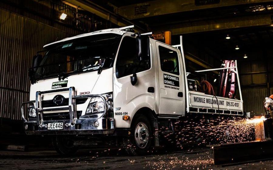 Hino 300-617 (NZ) '2011